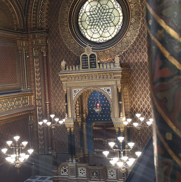 Blick auf den Toraschrein der Spanischen Synagoge